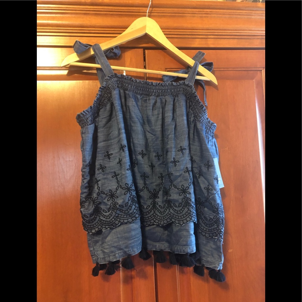 Crown and Ivy Distressed Tank With Fringe XXL NWT